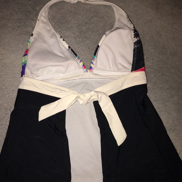 2 piece /bottom skirt /op bathing suit - Picture 3 of 5